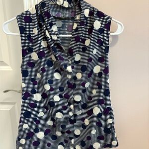 Ann Taylor Blue and White Sleeveless Blouse with Mandarin Collar